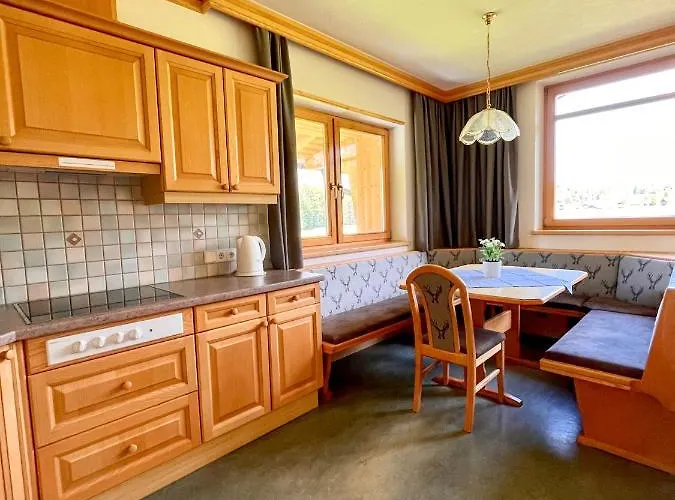 Apartmenthaus Brigitte * ליוטאש